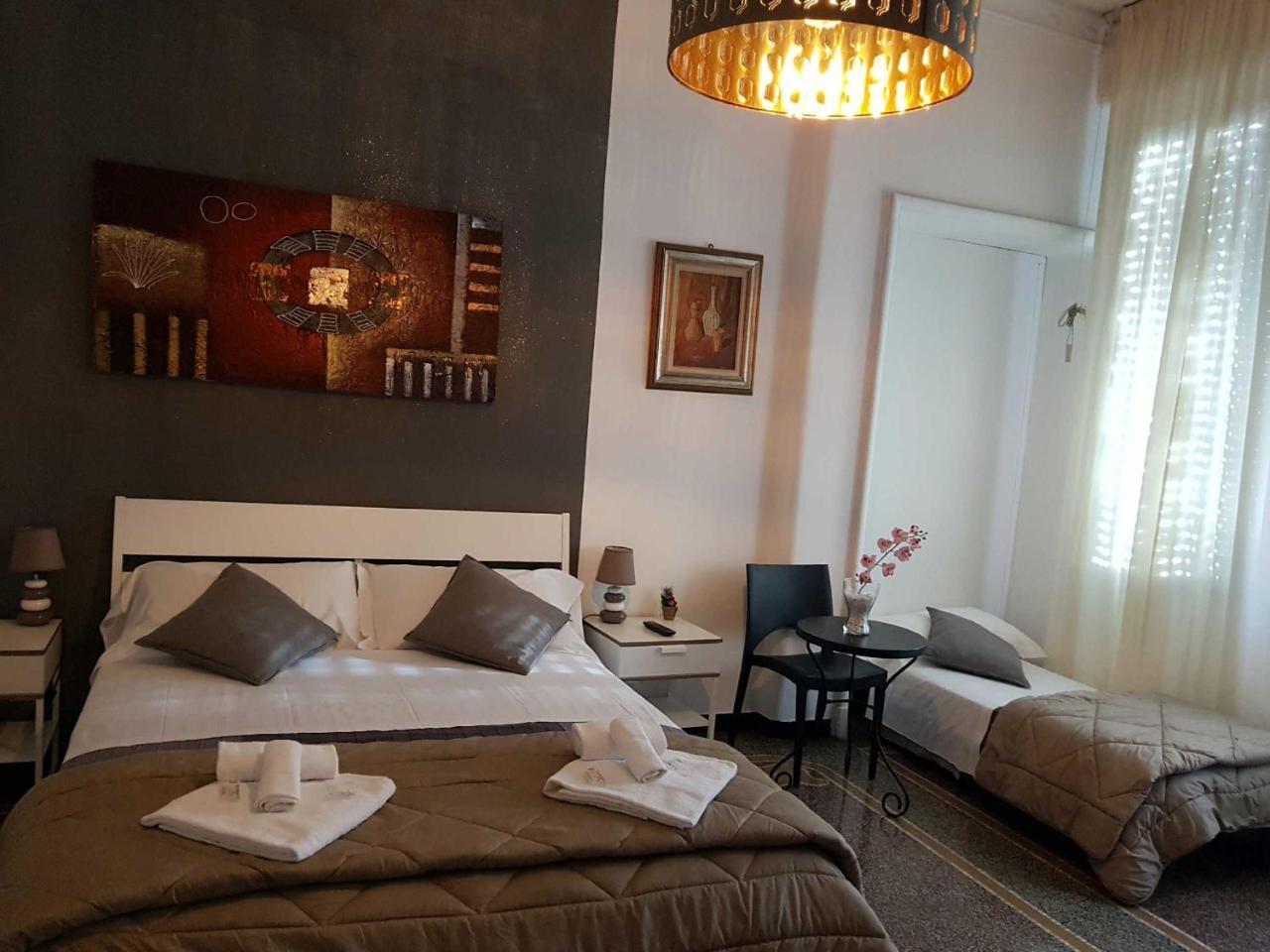 Central Rooms Генуя Экстерьер фото